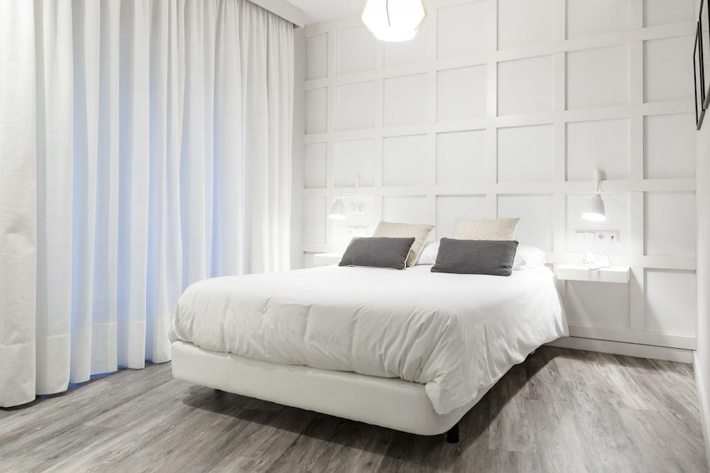 Hotel Boutique Teatro Romano Malaga Luaran gambar